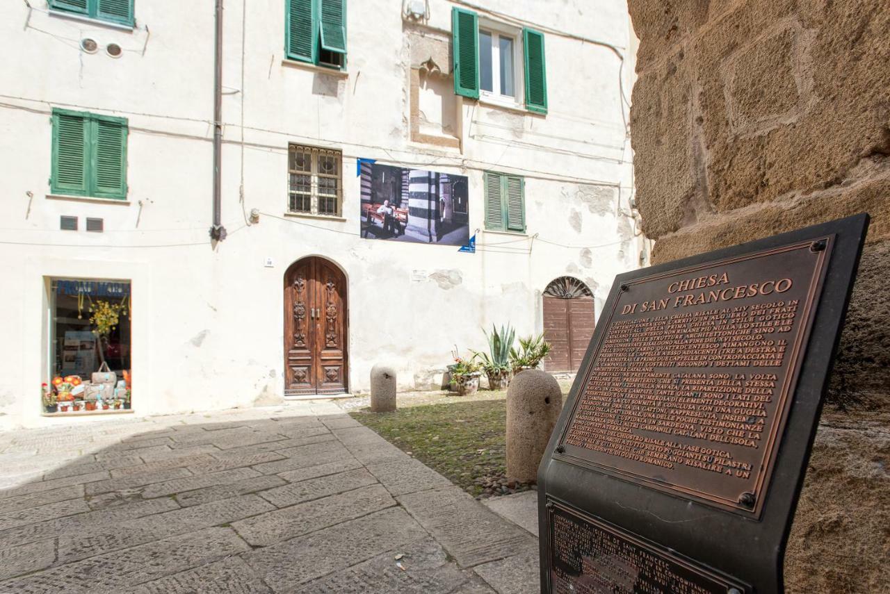 Centro Storico Carlo Alberto Alghero Exterior foto
